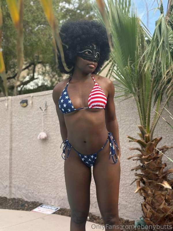 I love this bikini, do you daddy? 😉