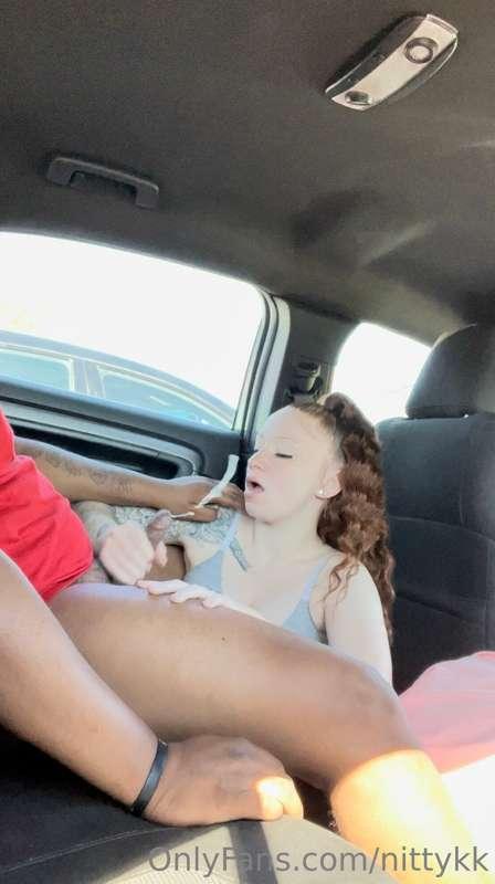 In my backseat sucking & riding his cock before work 😩😩 look..