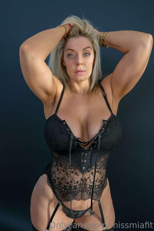 The bra was supposed to be tightened in, to make cleavage, h..