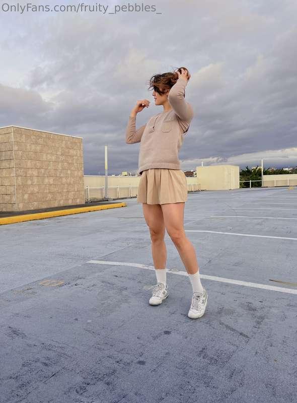 I need to tie my shoe! But wind isn’t helping much and off c..