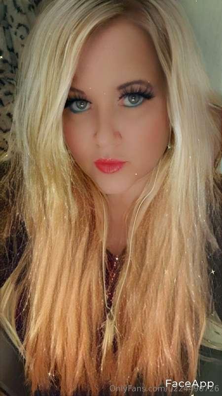 Do blondes have more fun?? 🤔 xx