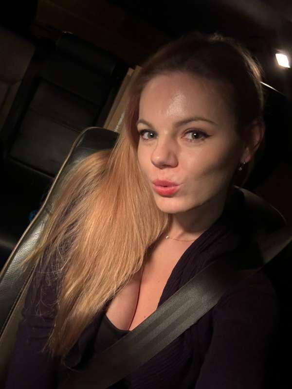 😘