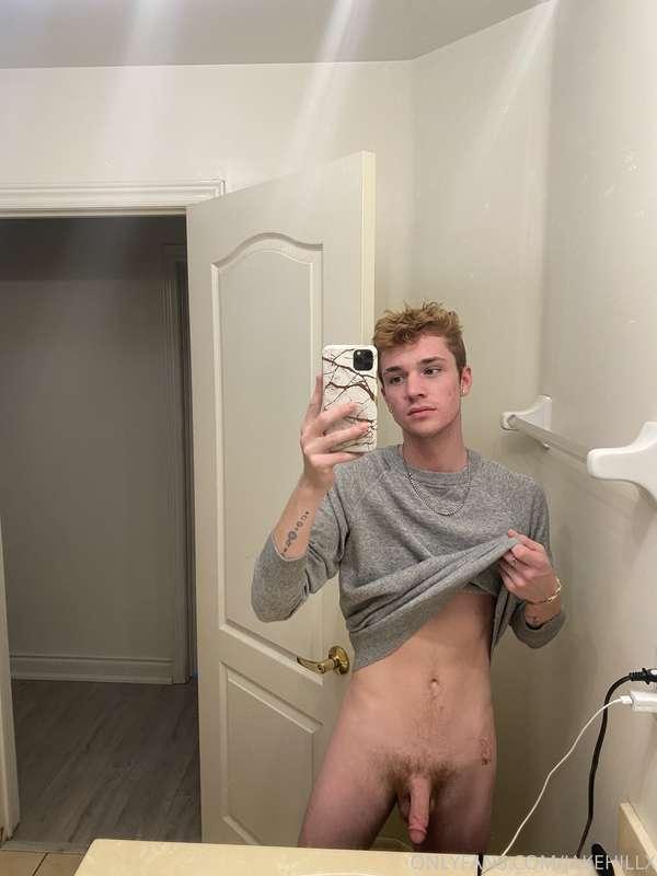 craving dick right now 🥵