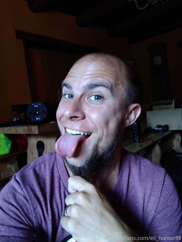 Sit on my tongue 👅 and face. K thankssss