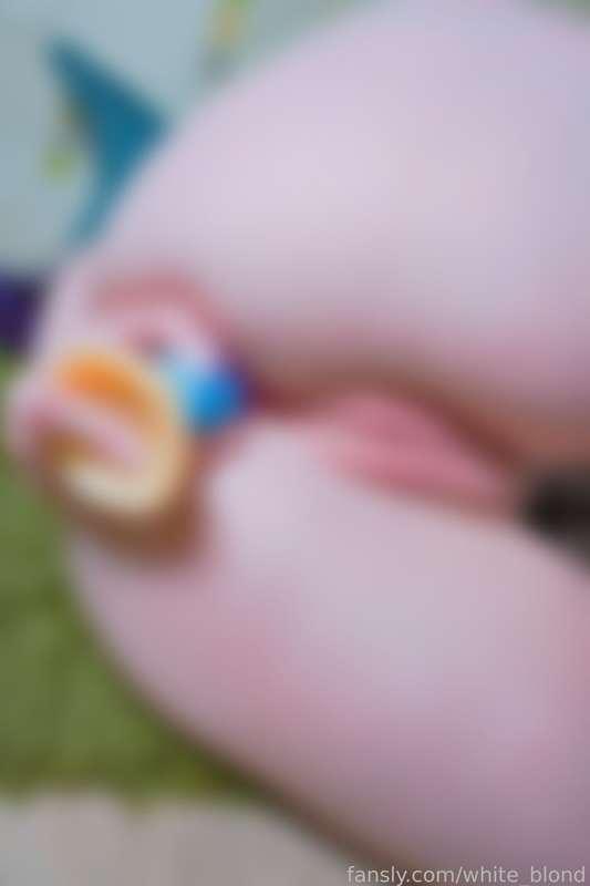 white_blond image #1