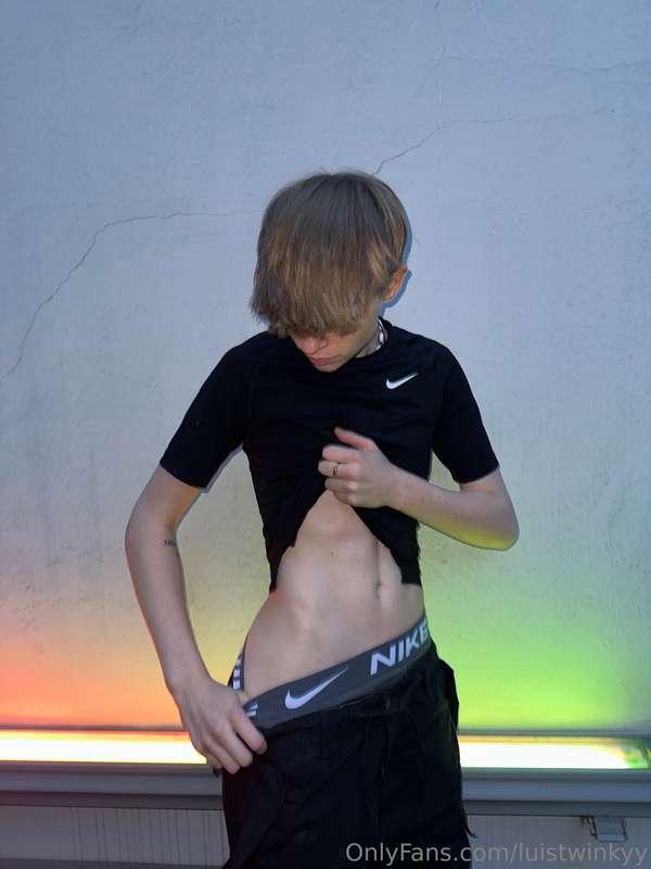 luistwinkyy image #0