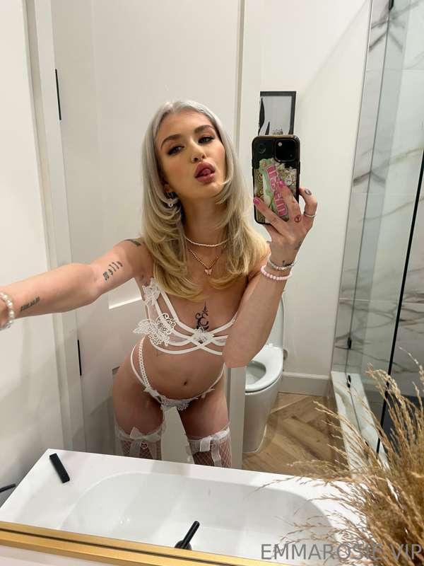 theemmarosie image #0