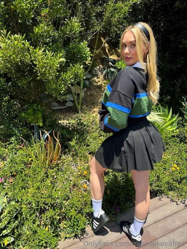 swipe to get flashed! 