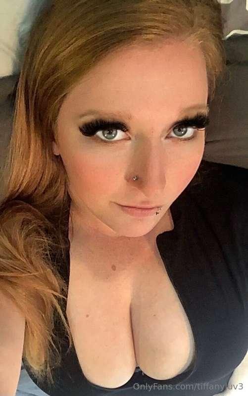 Happy hump day everyone 💕