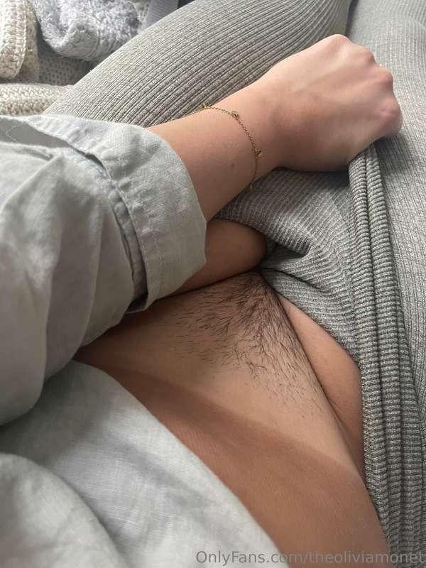 Fuck my hairy cunt
