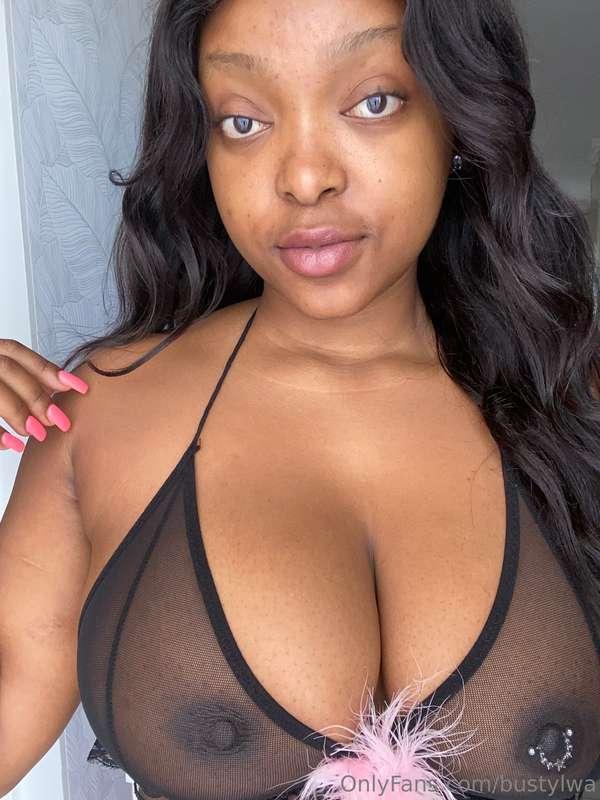 Hi there how can I make your day today??😈