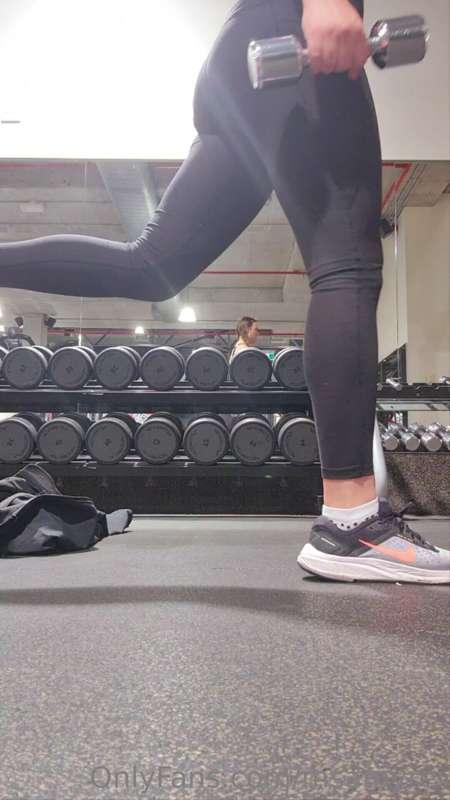 My physio said I can start working on my 🍑 again!