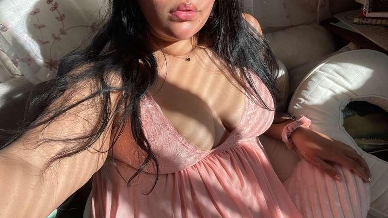good morning ☺️ I need a few kisses to get my day started 