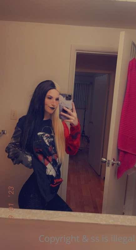 🖤💗👀