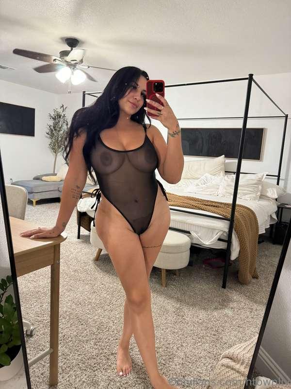 I know you wanna take this off me but I look so sexy in it r..