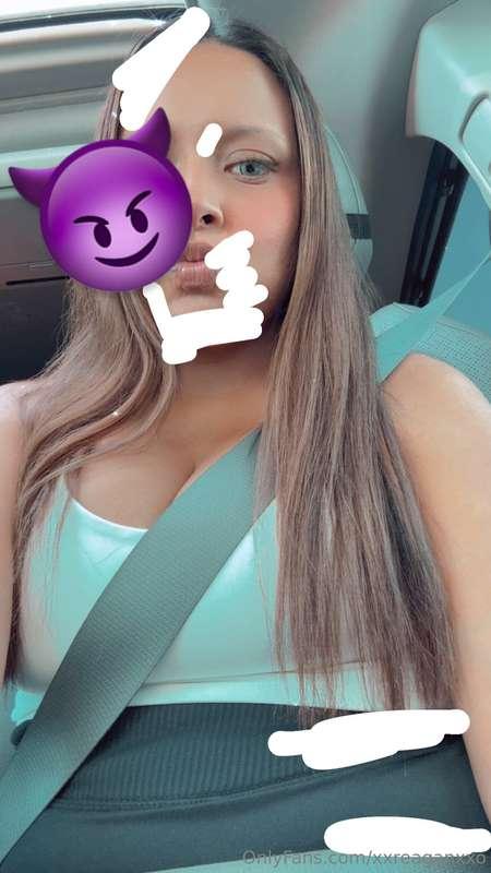 Ok so I just took this selfie of me rn xx 😘 