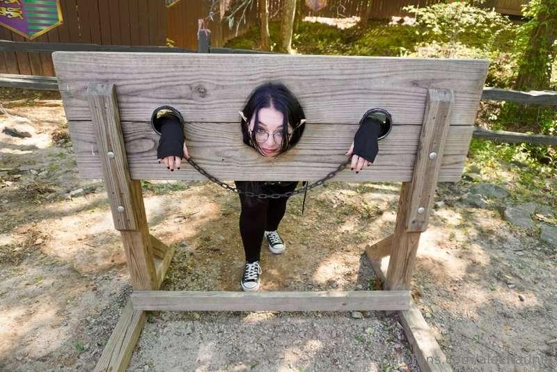 I fear that the ren fair has unlocked a new kink