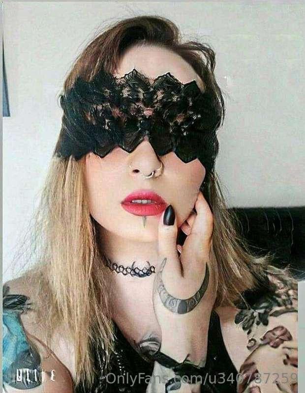 Quieres borrarme el pintalabios?
