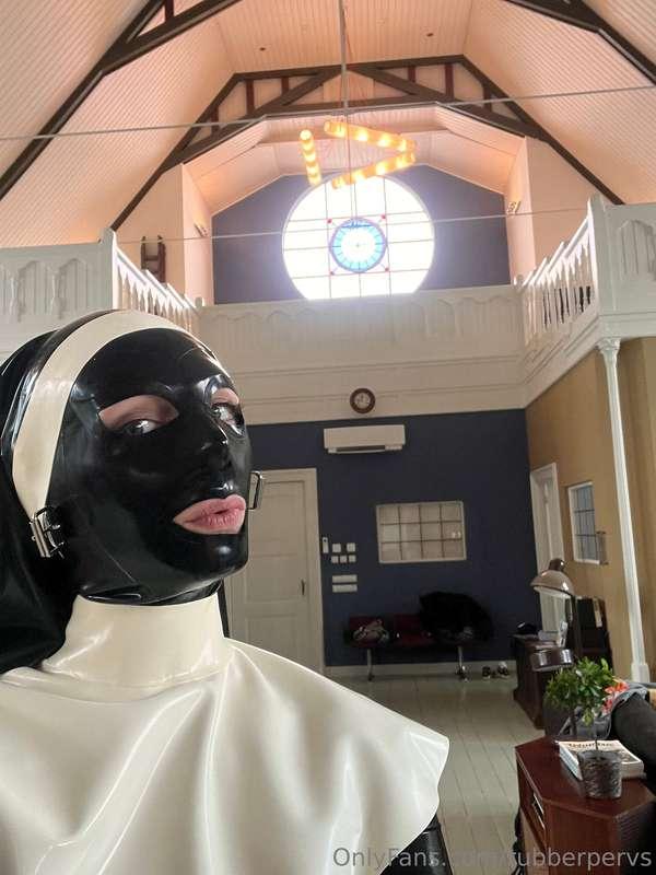 Ich habe übrigens zum Glauben gefunden. Aber in meiner Kirch..