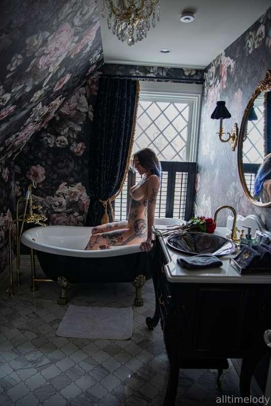 come take a bath with me