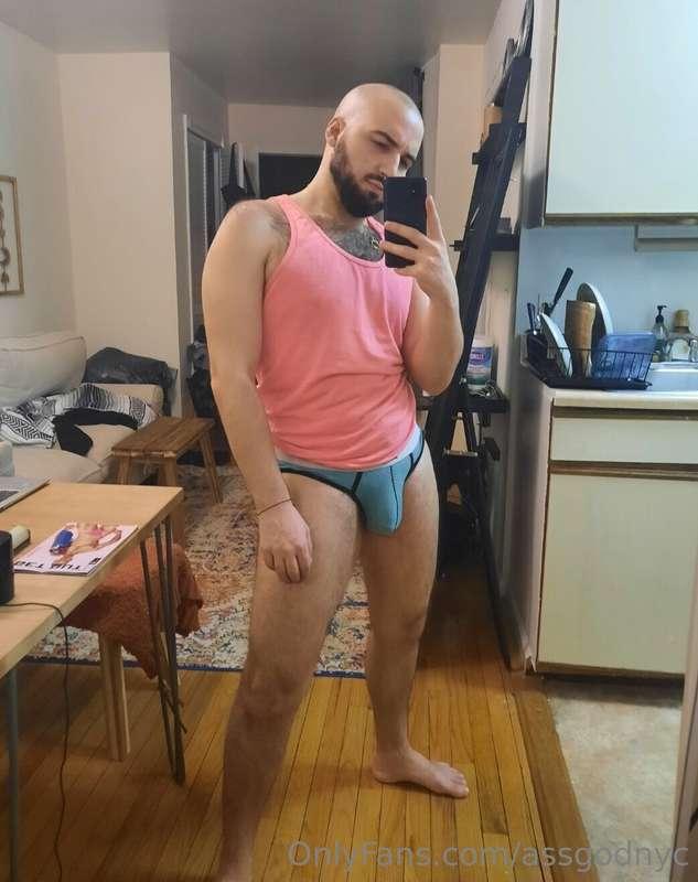 The front, the back, and the bent over 😏