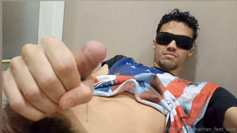 I masturbated in the mall bathroom!