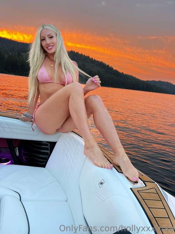 These sunsets have my heart! ❤️ and so do you! 😘