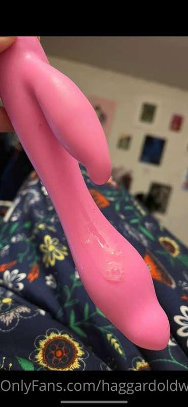 I’m so proud of how cute my cum looks on this vibrator hope ..