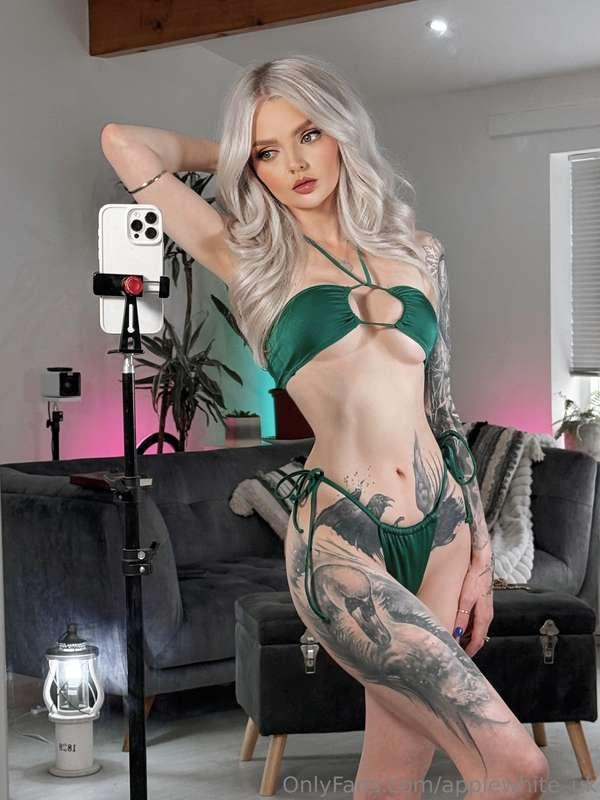 💕🍏 Thanks for following me here everyone, I appreciate it! 💕..