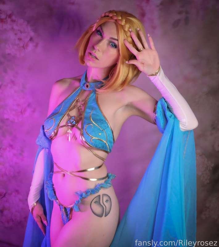 rileyrosez image #2