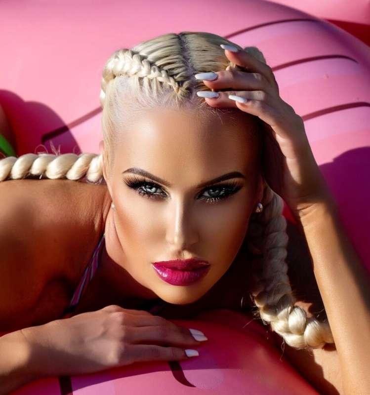 Pool Party Weekend 💦