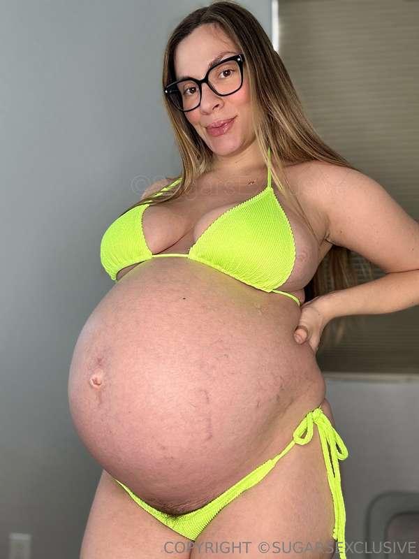 My pregnant pussy is craving you!! Get the VIP pregnant step..