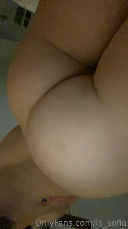 ONLY $10 to have ALL of my BARE booty pics from my camera ro..