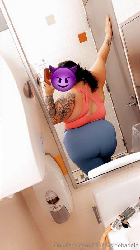 Do you like this color combo? 🩷💜