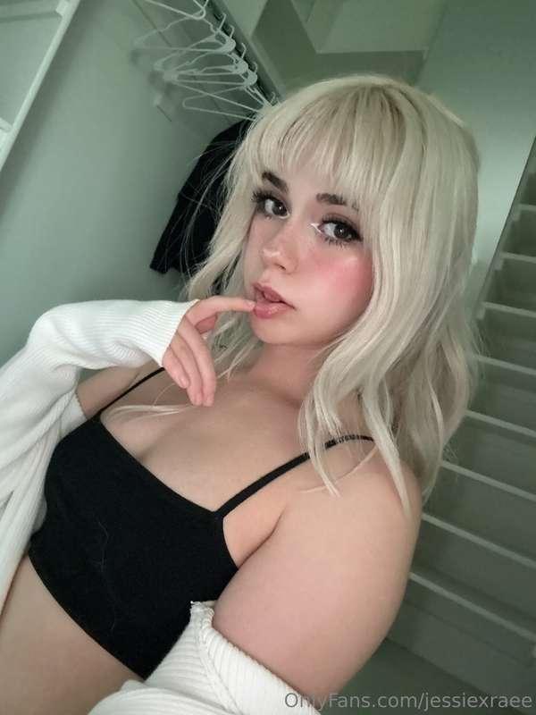 OCTOBER IS HERE :*lmk what costumes i should get for hallowe..