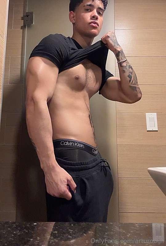 Check this pecs 🔥