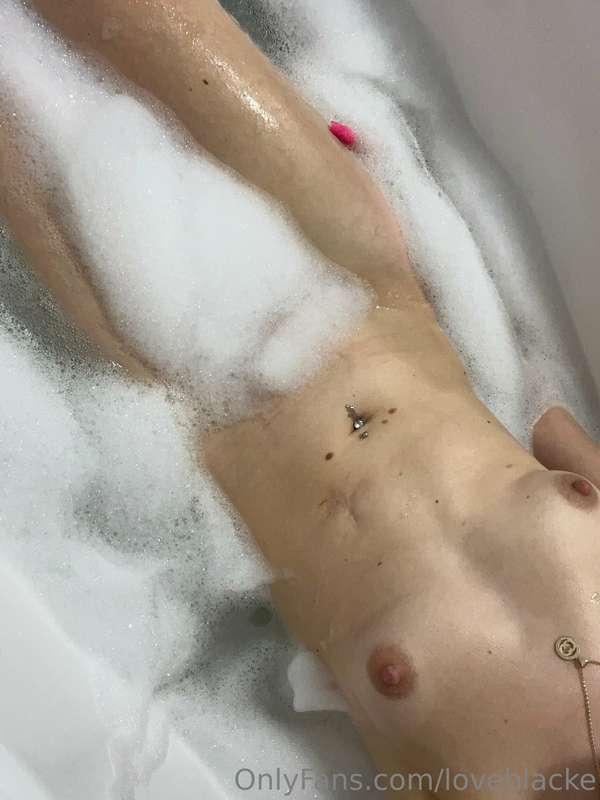 ~   something else   ~
Taking a hot bath I was wondering wha..