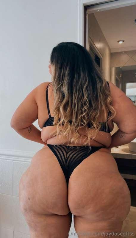 Do want to eat my ass? 🍑