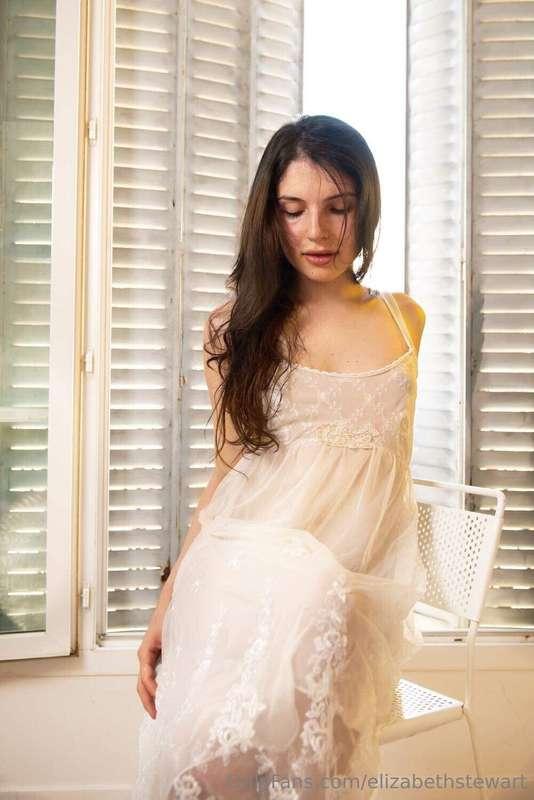 elizabethstewart image #0