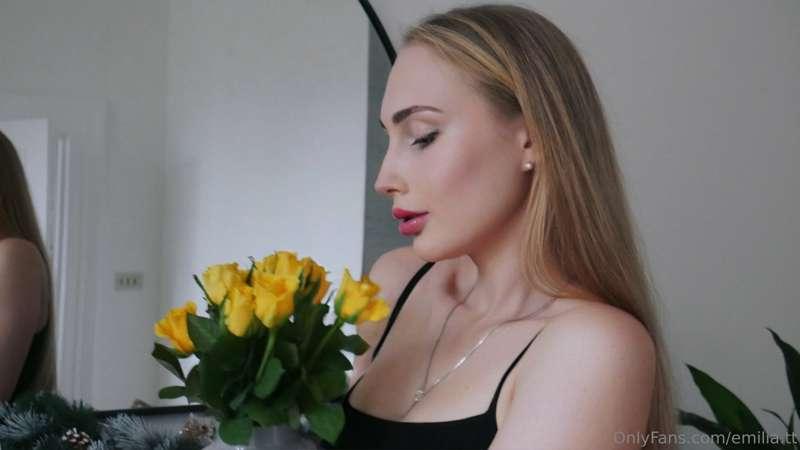 I love flowers🌼, there's something captivating about them✨
