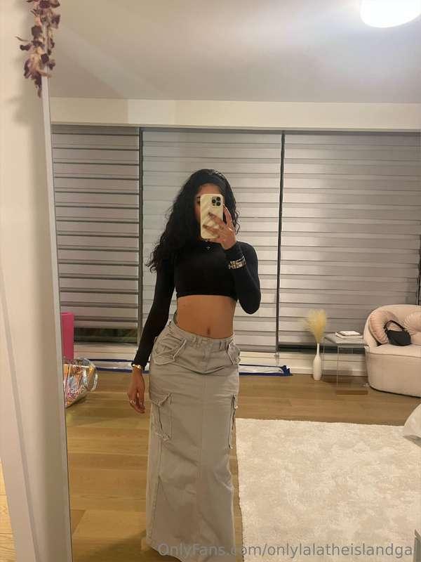 onlylalatheislandgal main image