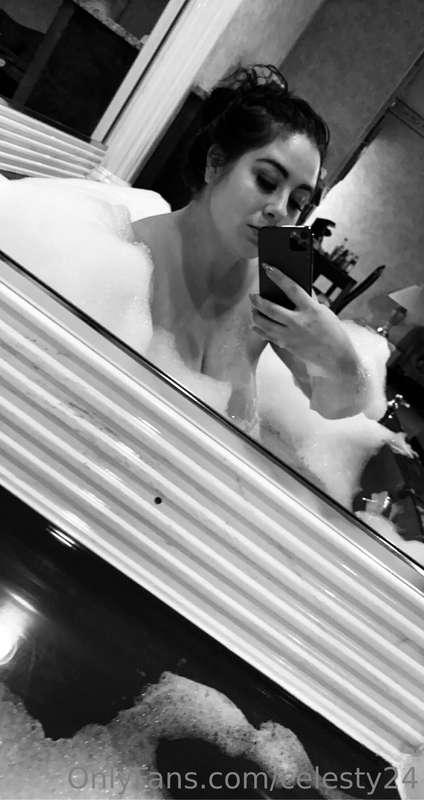 Time for a bubble bath 🥰 🫧