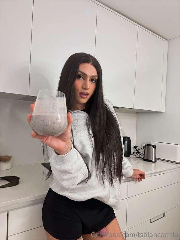 Your cock juice tastes so good, I need more 😩💦