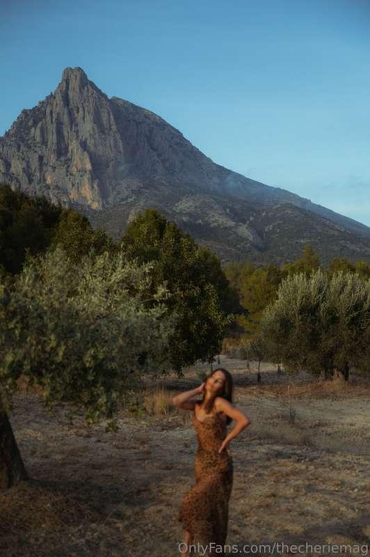 thecheriemag image #3