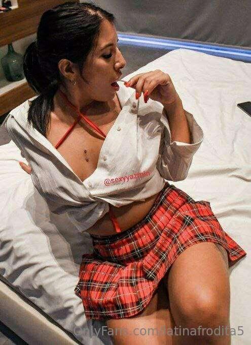 @sexyyazmin

Hi darling♥️ I'm Yazmin 🇦🇷 I invite you to subs..