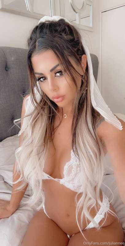Love you babe ❤️ New pic to your dm tonight 😈