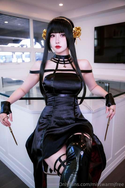 Call me mistress 😈