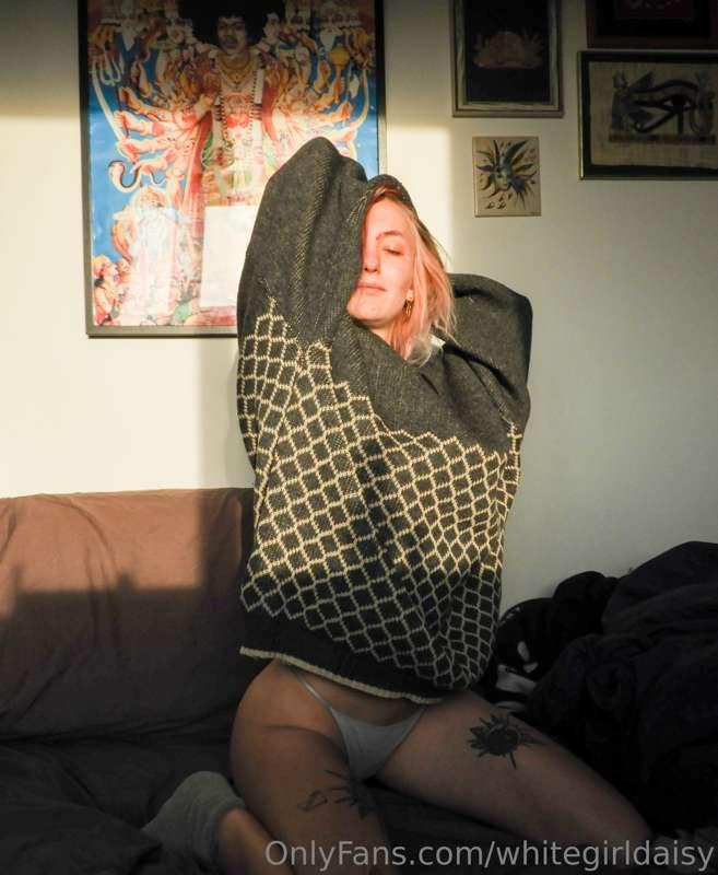 ✨This cold weather is perfect to spend cuddling in our big w..