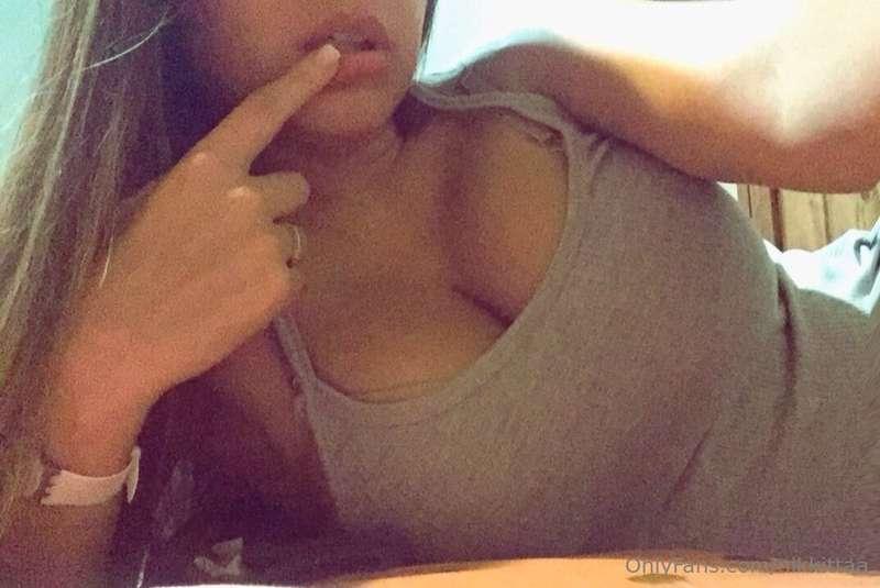 Already in my bed, will you accompany me?