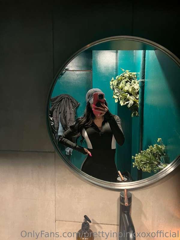 Swipe to flash me 😁